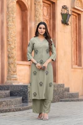 Floral Printed Straight Kurta with Palazzo 1
