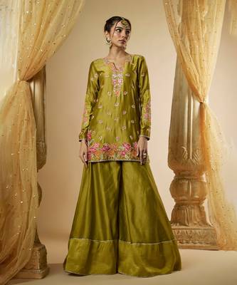 Olive green chanderi silk sharara set 5