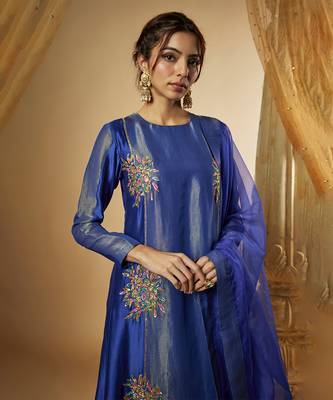 Ink blue chanderi silk kurta set 3