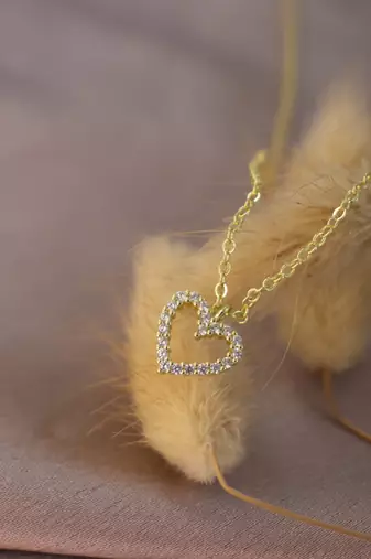 gold plated heart pendant necklace with zircon stones| daily wear necklace
