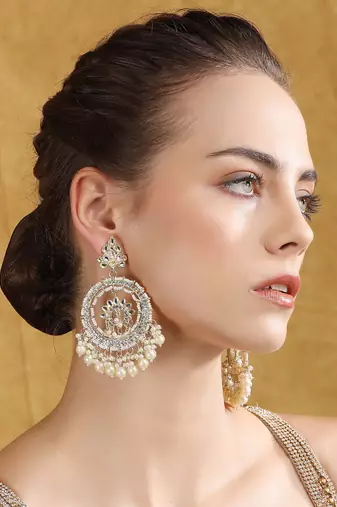 Gold-plated kundan & pearl chandbali earrings