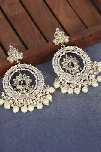 Gold-plated kundan & pearl chandbali earrings