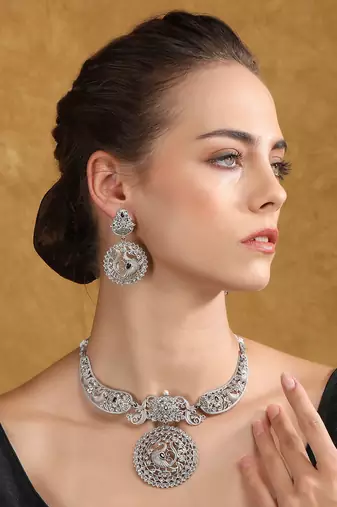 Antique silver peacock necklace set with intricate filigree work