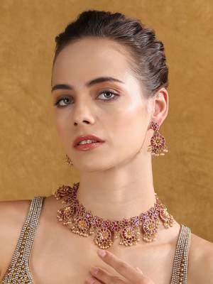 Traditional gold-plated kundan necklace set with pearl drops 1
