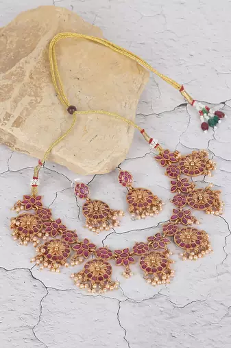 Traditional gold-plated kundan necklace set with pearl drops