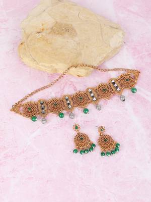 Antique gold-plated choker necklace set with green beads 3