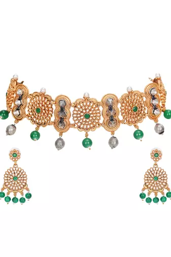 Antique gold-plated choker necklace set with green beads