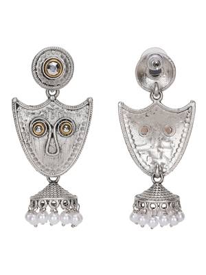 Tribal-inspired silver-plated earrings with pearl accents 5
