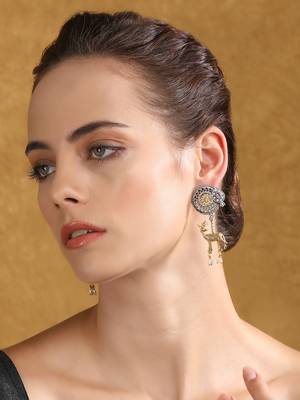 Elegant dual-tone deer motif earrings with pearl drops 2