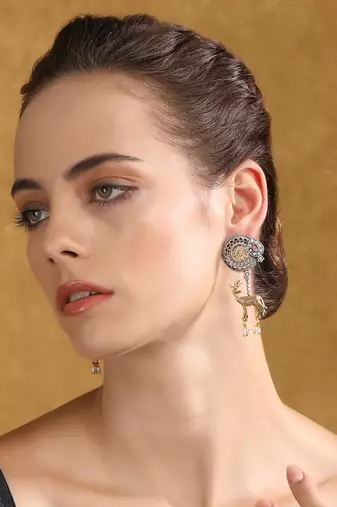Elegant dual-tone deer motif earrings with pearl drops