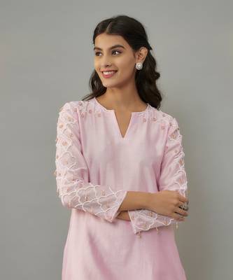 Kaena powder pink hand woven chanderi co-ord set with pearl embroidery 4
