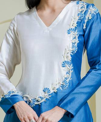 White & blue embroidered 2 piece kurta set 2