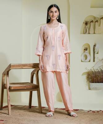 Peach & lilac hand embroidered 2 piece kurta set 1