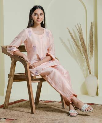 Peach & lilac hand embroidered 2 piece kurta set 4