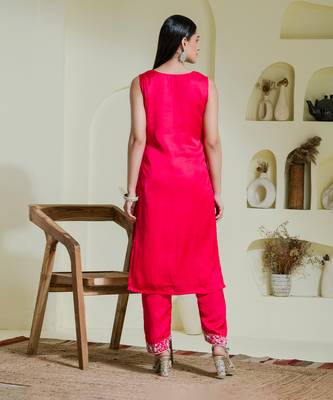 Ruby pink hand embroidered three piece kurta set 3