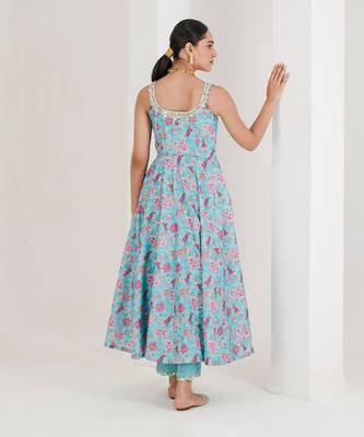 Blue print embroidered anarkali set 5