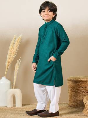 Stylish chikankari embroidered deep green kurta set 3