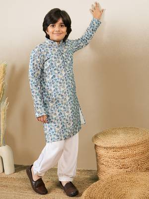 Zari embroidered blue designer printed kurta set 2