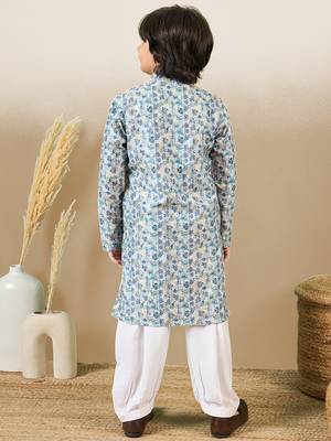 Zari embroidered blue designer printed kurta set 4