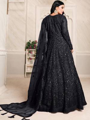 Black Net Resham Embroidered Wedding Wear Designer Anarkali Semi-Suit 2