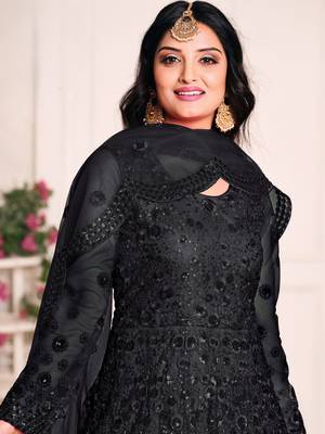 Black Net Resham Embroidered Wedding Wear Designer Anarkali Semi-Suit 3