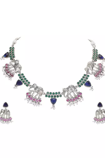Silver-plated elephant motif necklace set with earrings