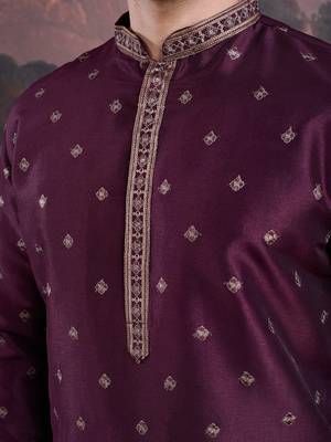 Men's stylish purple woven kurta 1