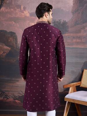 Men's stylish purple woven kurta 3