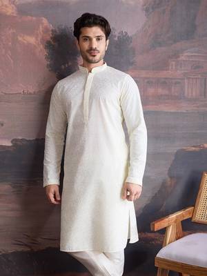 men's cotton chikankari stylish kurta  in off white 2