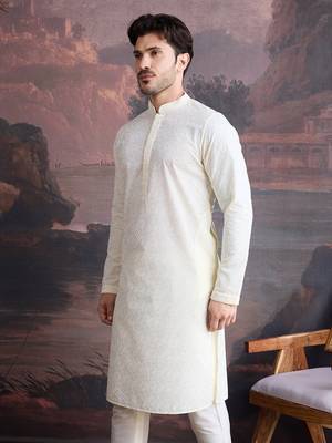 men's cotton chikankari stylish kurta  in off white 4