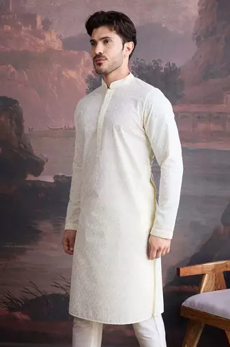 men's cotton chikankari stylish kurta  in off white