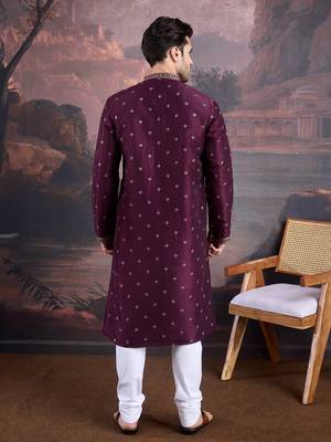 Men's stylish purple woven kurta set 2