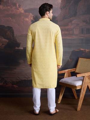 men's cotton chikankari stylish kurta set in light yellow 2