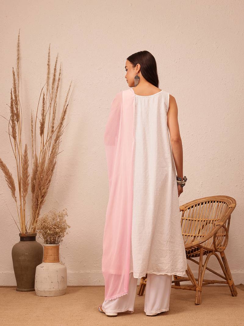 Hand Embroidered Pink Chiffon Lucknowi Chikankari Dupatta