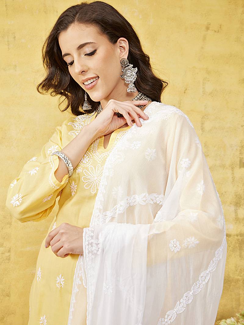 Hand Embroidered White Chiffon Lucknowi Chikankari Dupatta