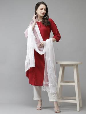 Hand Embroidered White Chiffon Lucknowi Chikankari Dupatta 2