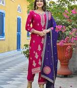 Women pink silk blend solid embroidered straight kurta trousers with dupatta