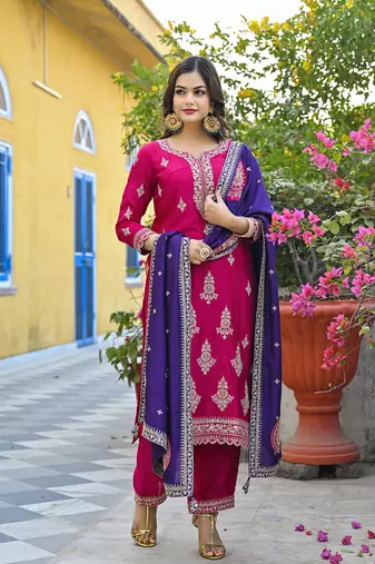 Women pink silk blend solid embroidered straight kurta trousers with dupatta