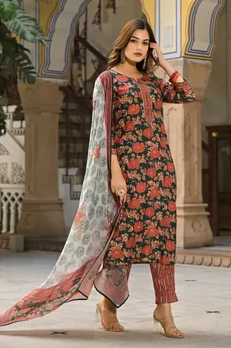 Women green rayon blend floral printed straight kurta trousers with dupatta
