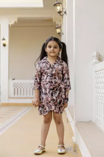 Cutiediva Girls printed jumpsuit in brown ( Casual Use, Daily wear, paties, Wedding Wear )