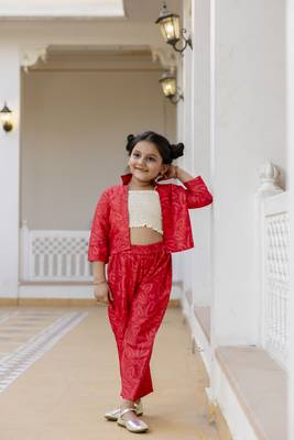 Cutiediva Girls floral printed co ord set-pink  in red 1