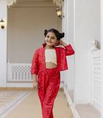 Cutiediva Girls floral printed co ord set-pink  in red