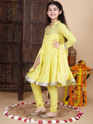 Cutiediva Girls festive kurta and churidar dupatta set ( pack of 3 ) 5