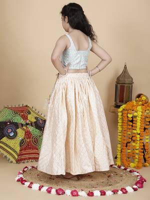Girls wedding embroidered skirt top and dupatta set 5
