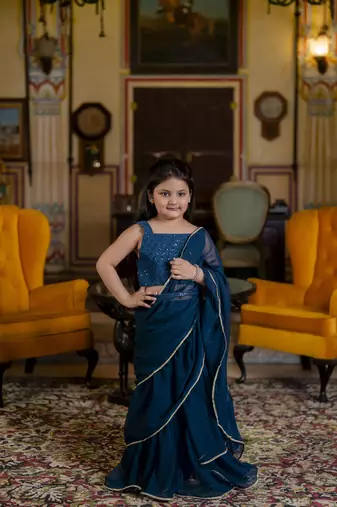Dyed print georgette pre drapped ready to wear saree in teal ( 1 saree : 1 choli )
