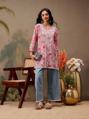 Hand embroidered floral printed pink cotton lucknowi chikankari short kurti 5