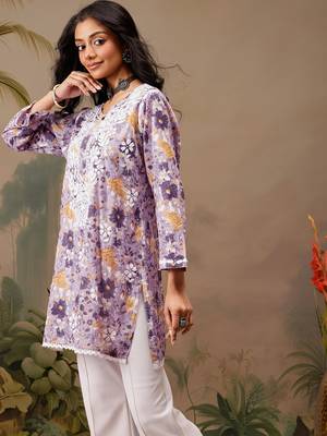 Hand embroidered floral printed lavender cotton lucknowi chikankari short kurti 3