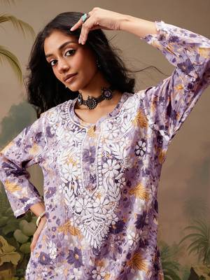 Hand embroidered floral printed lavender cotton lucknowi chikankari short kurti 5