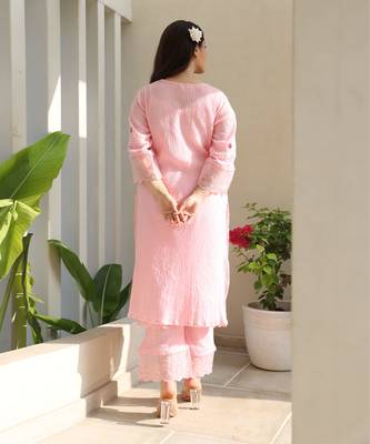Floral elegance: pink cotton gauze kurta set with kota doriya dupatta 4