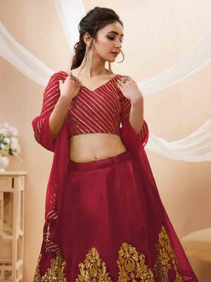 Fascinating Red Zari & Sequins Embroidered Silk Indian Wedding Lehenga Dress 2
